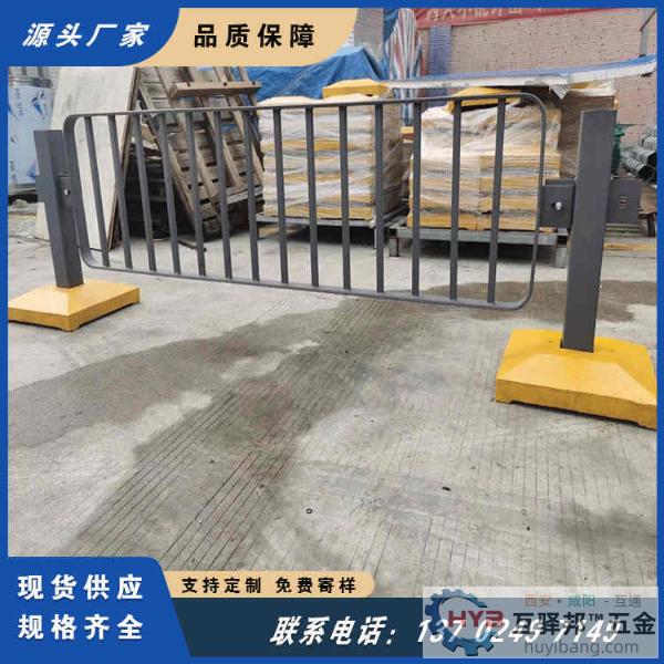 深圳湾公园路中央护栏 深标二市政道路围栏 城市公路机非隔离栏 深圳湾公园路中央护栏 深标二市政道路围栏 城市公路机非隔离栏