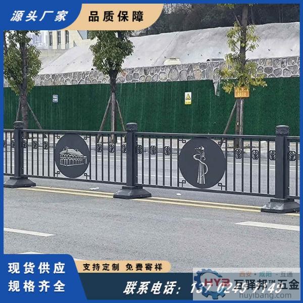 大沥日发市场公路马路人行道护栏镀锌钢管材质表面静电喷涂 大沥日发市场公路马路人行道护栏镀锌钢管材质表面静电喷涂