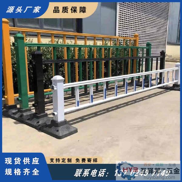广州正佳体育西街道公路马路人行道护栏镀锌钢管材质表面静电喷涂 广州正佳体育西街道公路马路人行道护栏镀锌钢管材质表面静电喷涂